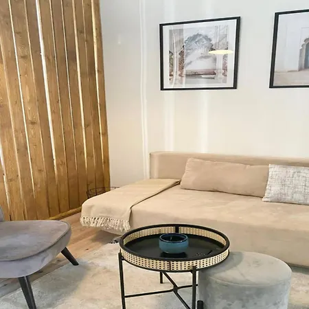 In - In Guest house